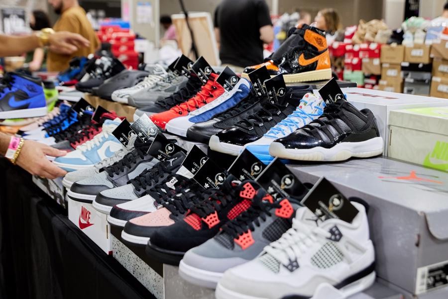nike-3-1665996173.jpg