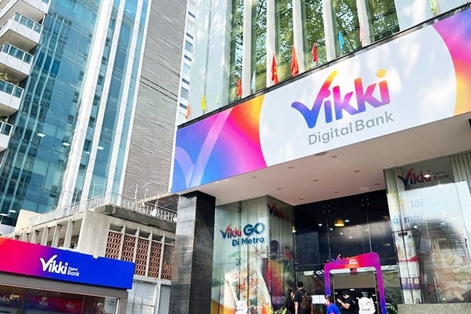 vikki-bank-1780906013.jpg