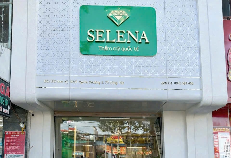 selena-1-1785749685.jpeg