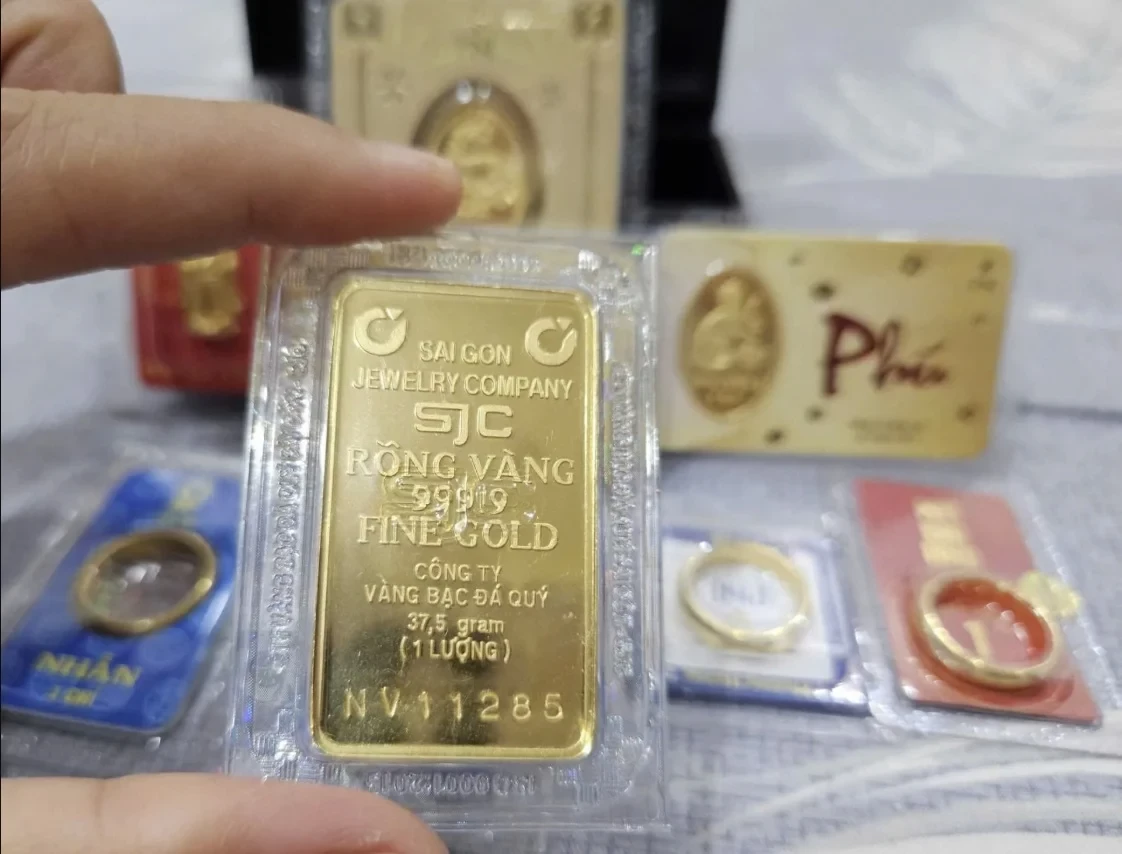 Giá vàng hôm nay (2/12): Vàng SJC lập kỷ lục mới gần 156 triệu đồng/lượng, sẽ tiếp tục "phá đỉnh"?