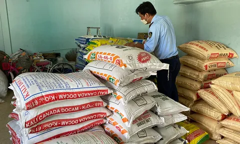 Lại phát hiện hàng loạt vi phạm về kinh doanh phân bón, thuốc bảo vệ thực vật tại Tiền Giang