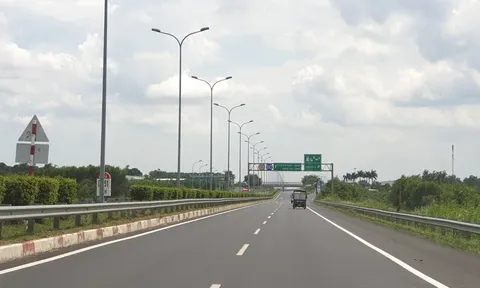 TP.HCM: Đề xuất làm đường liên cảng "chia lửa" cho cảng Cát Lái