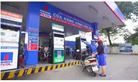 Giá xăng giảm sau 7 lần tăng mạnh liên tiếp