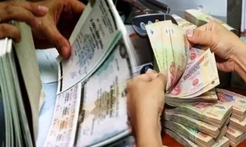 Phát hành trái phiếu bùng phát như… “nấm mọc sau mưa”