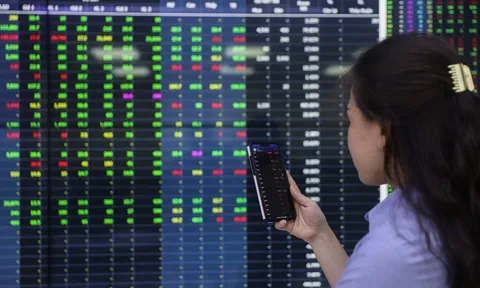 UBCKNN xử phạt 3 công ty do vi phạm trong lĩnh vực chứng khoán