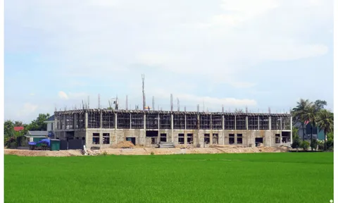 Nhà máy may không phép ‘mọc’ giữa khu dân cư