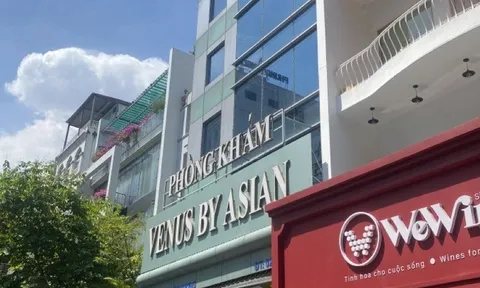 Cô gái kêu cứu sau khi "tái sinh đa tầng" tại một thẩm mỹ viện