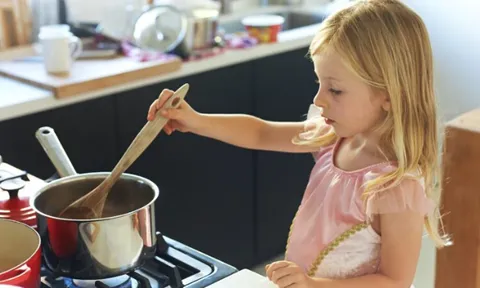 Cảnh báo khí gas trong nhà chứa hợp chất độc hại