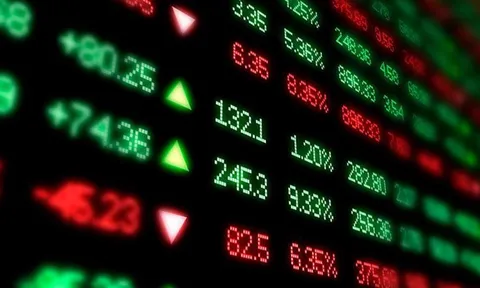 Nhịp đập Thị trường 26/08: Chốt lời trước ngưỡng tâm lý 1,300 điểm?