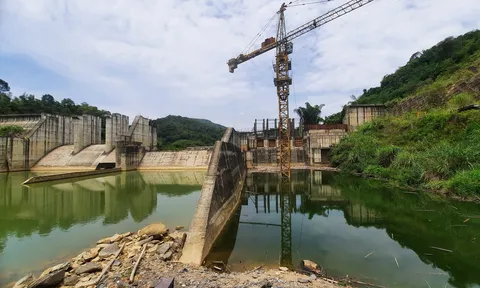 Dự án thuỷ điện 500 tỉ bỏ hoang, hàng trăm hộ dân khổ sở bởi ngập úng