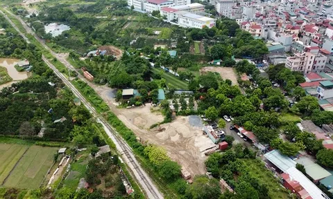 Cận cảnh các công trình lấn chiếm đất hành lang sông Nhuệ