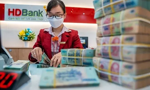 Vì sao các ngân hàng yếu kém lại trở thành ‘miếng mồi ngon’ của các ông lớn?