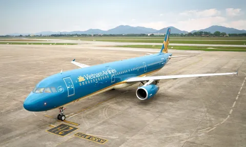 HOSE lưu ý khả năng hủy niêm yết của Vietnam Airlines