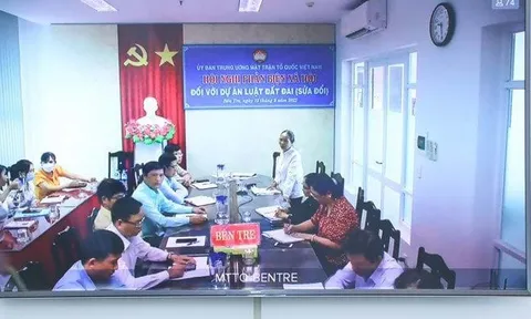 "Không lĩnh vực nào lợi nhuận cao như thu hồi đất để làm các khu đô thị"