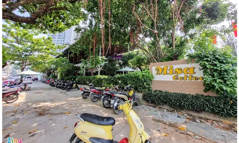 Chia nhỏ 'đất vàng' quanh sân vận động Nha Trang để kinh doanh