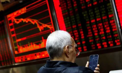 Nhịp đập Thị trường 24/10: Cổ phiếu chứng khoán sàn la liệt