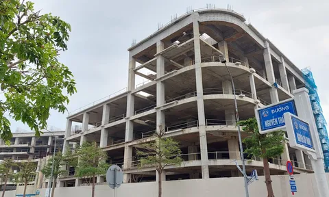 Hoang phí 'đất vàng': Nản lòng với 3 dự án siêu 'treo'