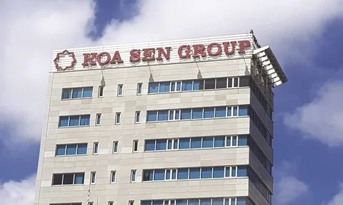 Lãnh đạo Hoa Sen Group đua nhau “bán tháo” cổ phiếu