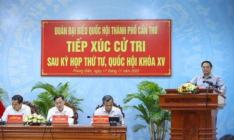 Thủ tướng: Tăng cường kiểm tra giám sát để lành mạnh hóa thị trường chứng khoán, trái phiếu
