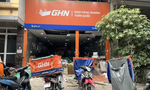 Công ty Cổ phần Dịch vụ Giao hàng nhanh - chi nhánh Hà Nội có dấu hiệu vận chuyển hàng cấm