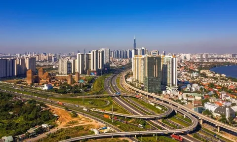 Doanh nghiệp bất động sản vượt khó trong dòng xoáy trái phiếu đến hạn
