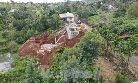 Dự án ‘bánh vẽ’ ở Tây Nguyên tiếp tục làm móng bất chấp lệnh ngừng thi công