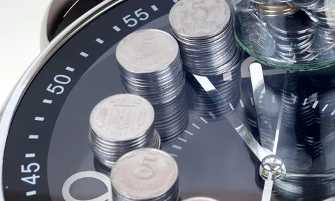 Nhận định thị trường phiên giao dịch chứng khoán ngày 15/12: Tạm thời đứng ngoài