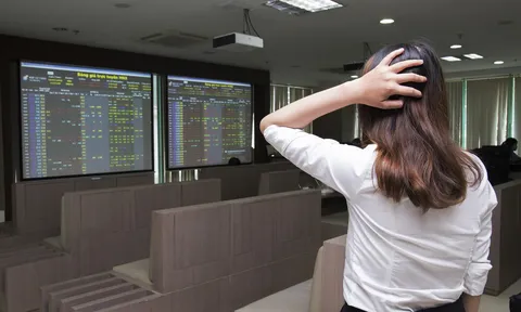 Chứng khoán: Nhà đầu tư cần thận trọng quan sát diễn biến của dòng tiền