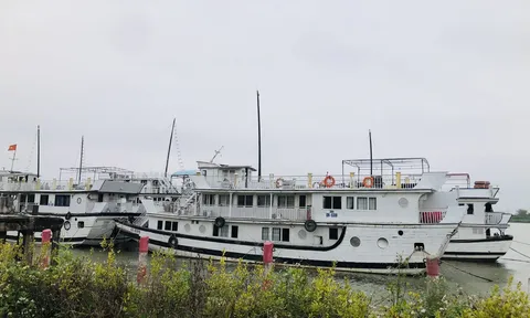 Hải Dương: Nhà hàng du thuyền tiềm ẩn nguy cơ tai nạn tại cảng Cống Câu