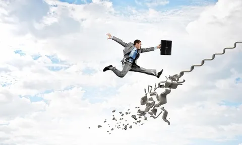 Nhận định thị trường phiên giao dịch chứng khoán ngày 14/2: Cân nhắc hạ tỷ trọng hoặc đứng ngoài