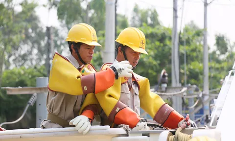 Điện lực Miền Trung: "Ôm" hàng nghìn tỷ đồng gửi ngân hàng và cho vay