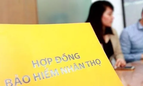 Nóng chuyện ngân hàng ép mua bảo hiểm, nợ trái phiếu tiếp tục phình to