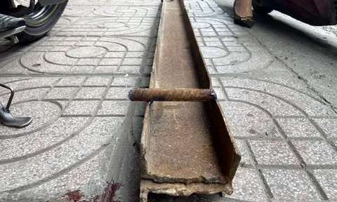 Thanh sắt rơi trúng người tại dự án Tập đoàn Phúc Sơn