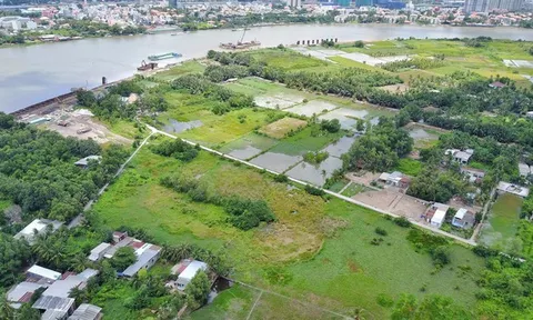 Đất vàng 'treo' hàng chục năm