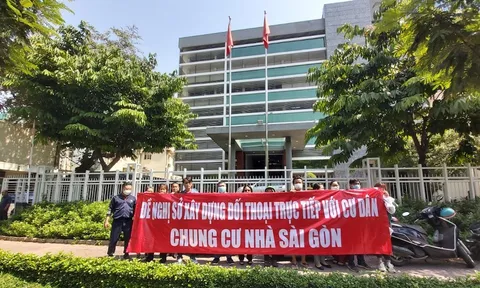 Tranh chấp với chủ đầu tư, cư dân Saigonhomes căng băng rôn cầu cứu Sở Xây dựng TP Hồ Chí Minh