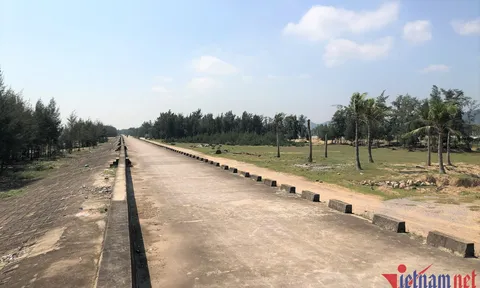 Dự án chậm tiến độ, khách đòi đất, doanh nghiệp nói 'không còn liên quan'