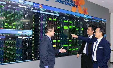 Chứng khoán: Dòng tiền đang chờ đợi những tác động từ chính sách