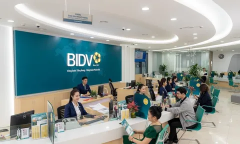 Áp lực nợ xấu gia tăng, ngân hàng vẫn trầy trật thu hồi nợ