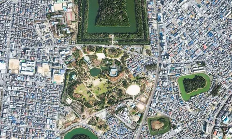 Bí ẩn khu lăng mộ lớn nhất thế giới tại Nhật Bản: Hình thù kỳ lạ, bất khả xâm phạm và là nơi yên nghỉ của "Thiên hoàng thần thoại"