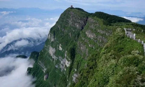 Những nơi ẩm ướt hàng đầu trên Trái Đất