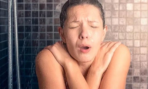 Muốn giảm nguy cơ đột quỵ, chớ coi thường chuyện tắm