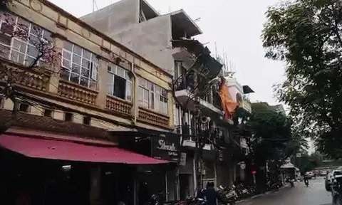 Phường Cửa Đông (Hoàn Kiếm - Hà Nội) Công trình của "cán bộ phường" ngang nhiên phá vỡ quy hoạch phố cổ