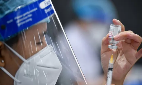 TP.HCM xin rút khoảng cách 2 mũi AstraZeneca còn 6 tuần