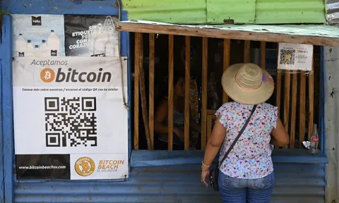 El Salvador tạo ra 'cú lừa' Bitcoin?
