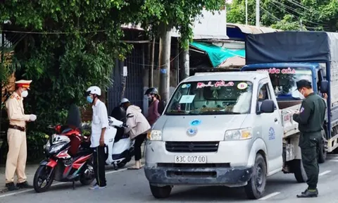 Nhiều tỉnh, thành miền Tây cho mở cửa vũ trường, quán karaoke