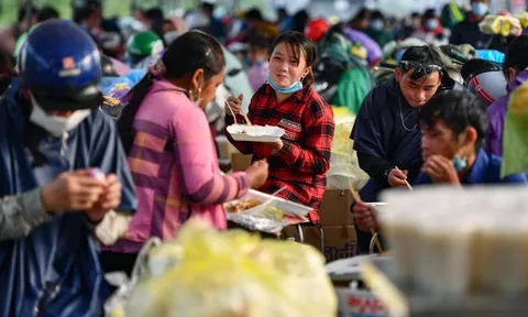 Dịch Covid-19 diễn biến phức tạp tại nhiều tỉnh, thành phố