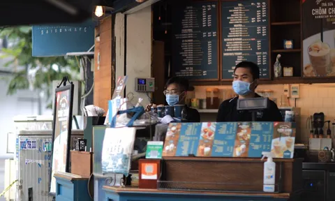 TP.HCM vẫn chưa cho phép quán ăn phục vụ tại chỗ