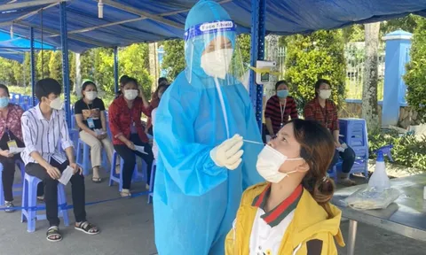 Miền Tây siết chặt dần các hoạt động đông người