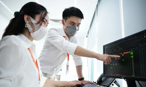 Công ty chứng khoán chạy đua tăng vốn, quy mô ngang ngửa ngân hàng