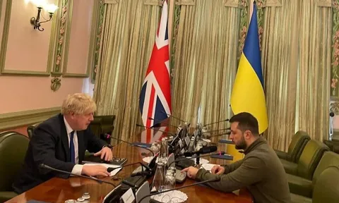 Nga cảnh báo đáp trả Anh